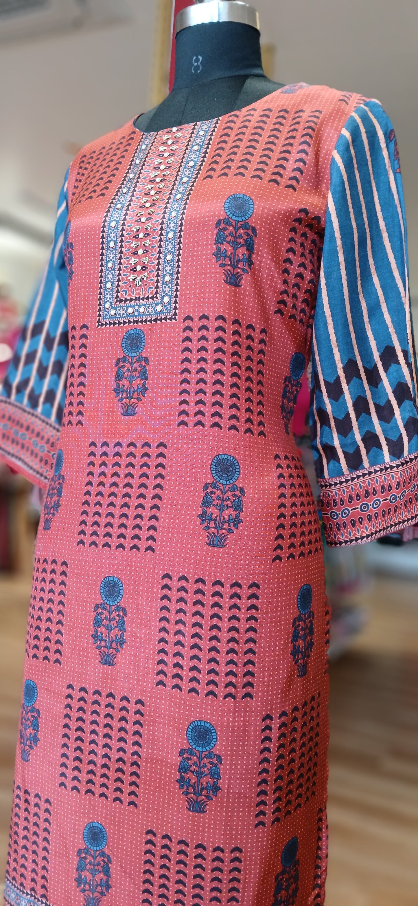 Kurtis Women