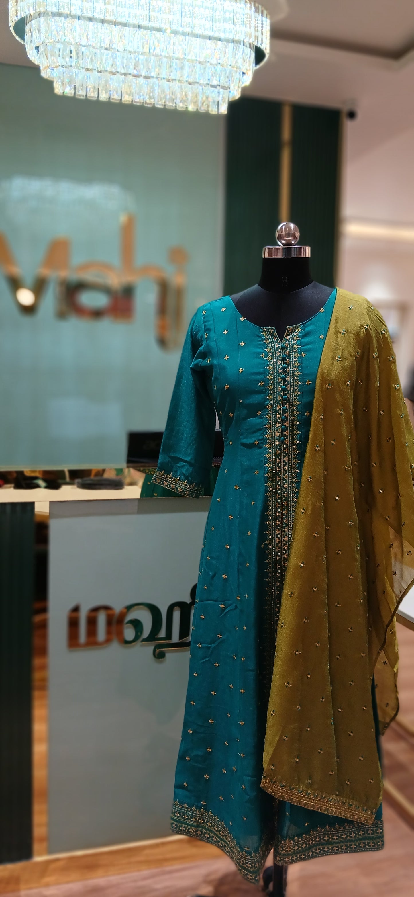 Salwar Kurtis Set ' Umberalla '