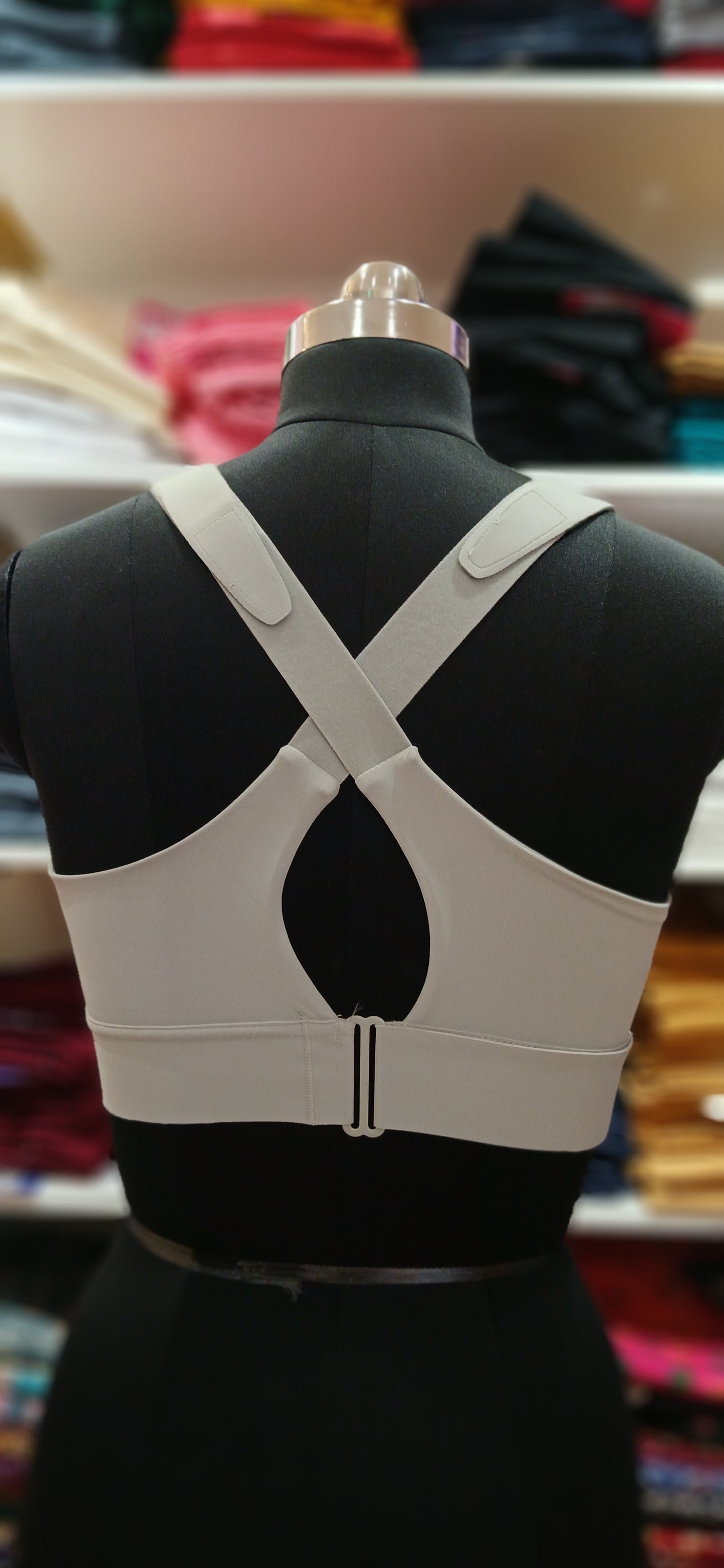 Lingering - Sports Bra