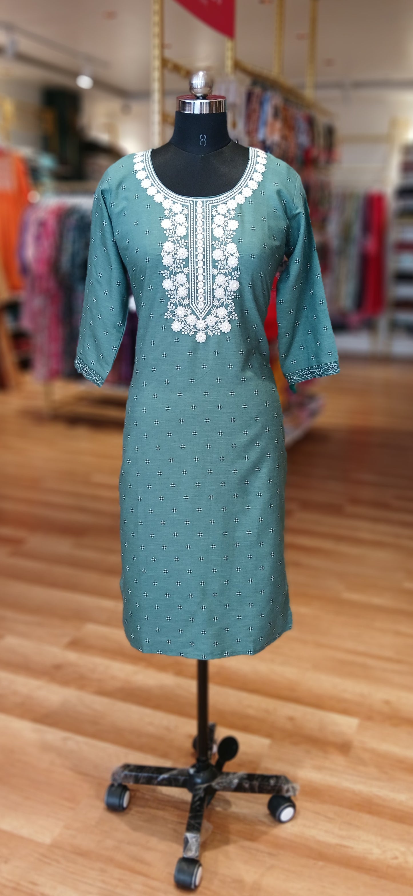 Kurtis Women