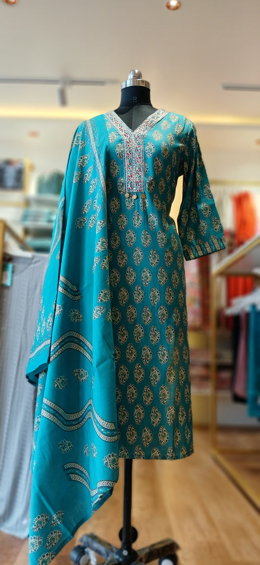 Kurtis - Chudithar Set